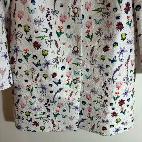 YUMI Sz 6 Jacket Snap Buttons Ruffles at Shoulders Floral Butterflies Textured - Picture 4 of 12